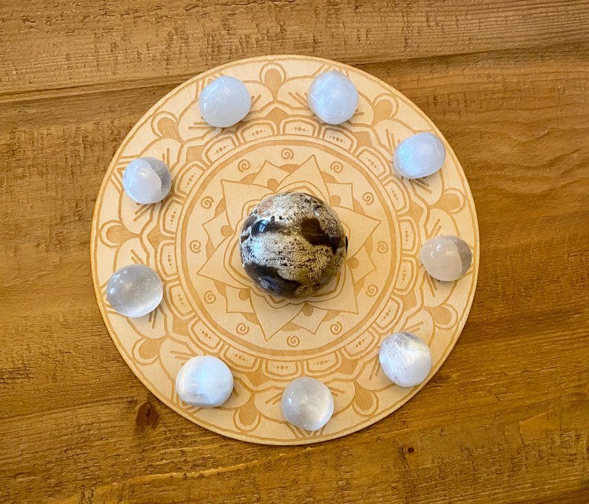 Mandala Sphere Holder Crystal Grid