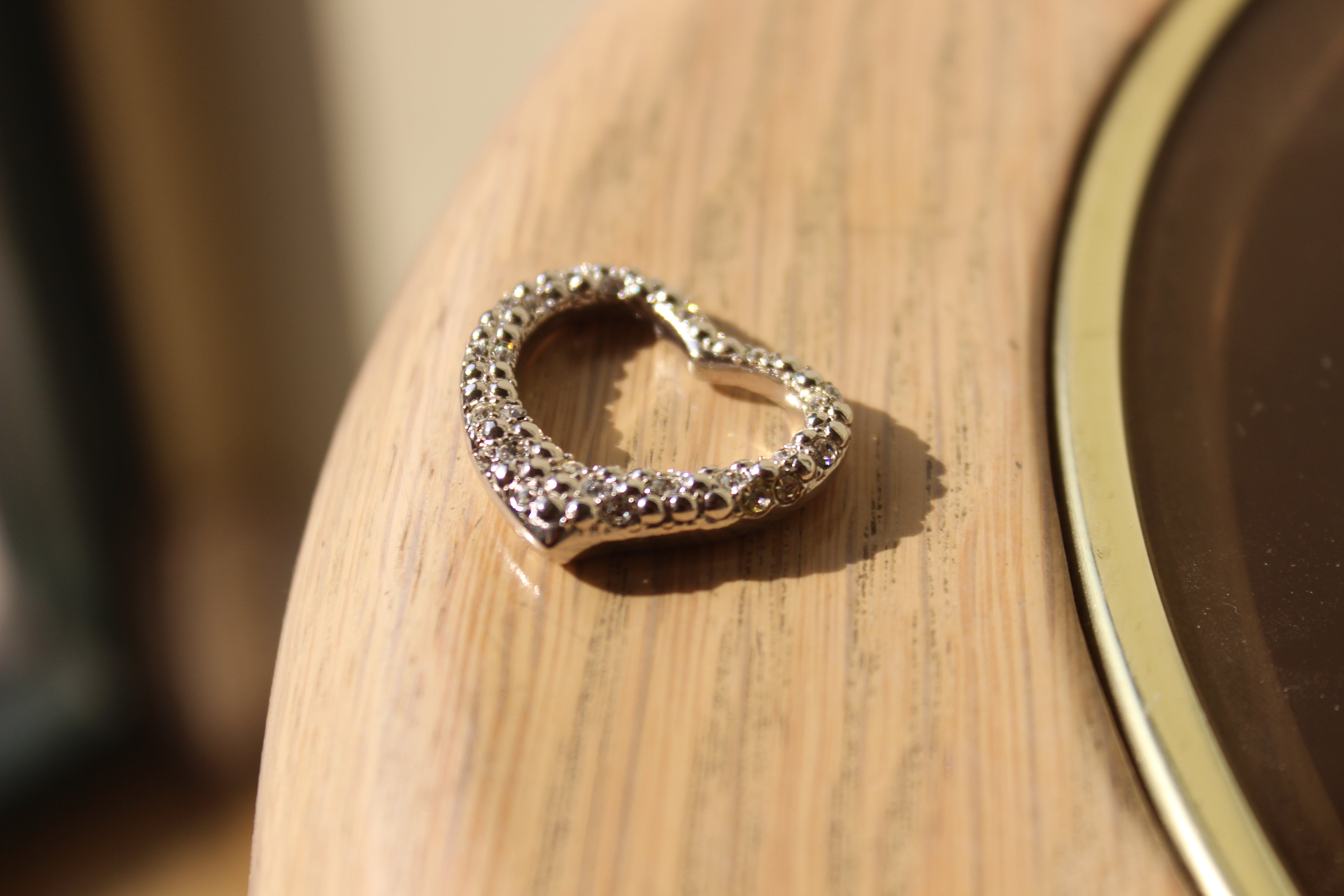 LOAS1385 - Rhodium 925 Sterling Silver Pendant with AAA Grade CZ in Clear