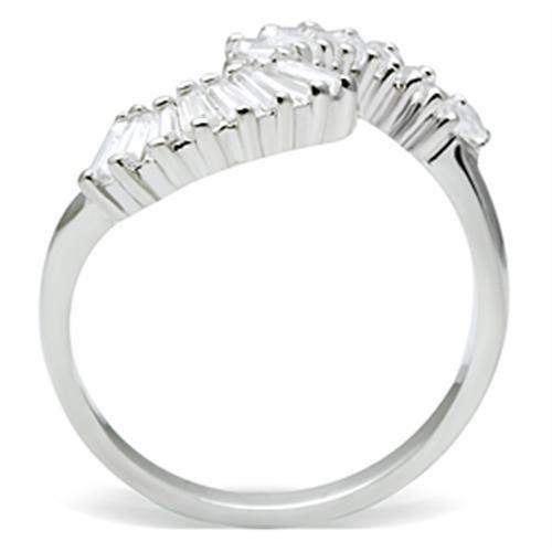 SS047 - Silver 925 Sterling Silver Ring with AAA Grade CZ in Clear