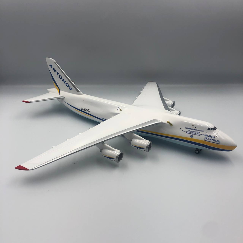 ANTONOV AN-124-100 UR 82007 "BRAVE LIKE MYKOLAIV"