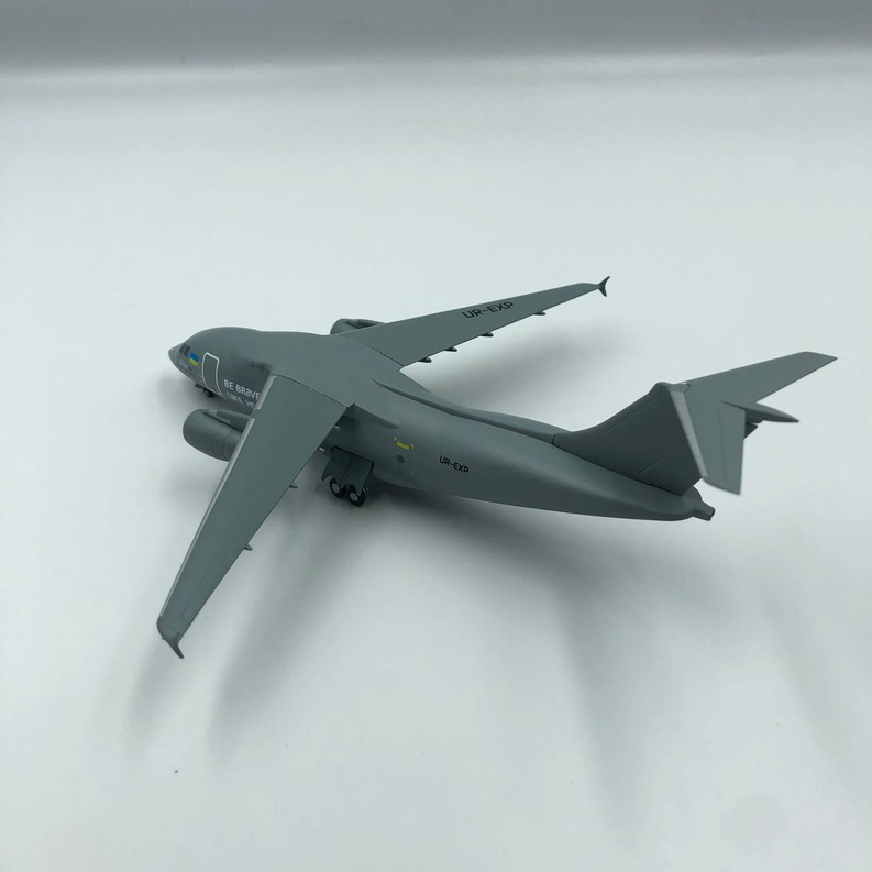 ANTONOV 178 REG: UR-EXP "BE BRAVE LIKE HOSTOMEL"