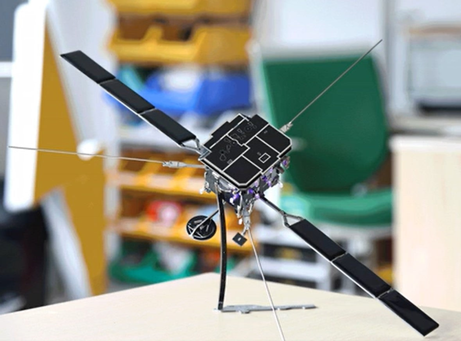Solar Orbiter PCB model
