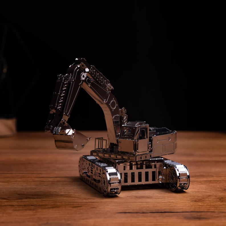 TIRELESS DIGGER EXCAVATOR