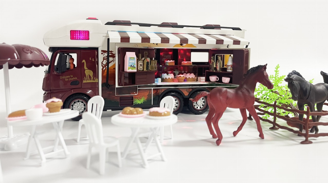 2.4 G Safari Rv With Lights, Sound And Horses