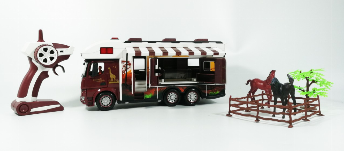2.4 G Safari Rv With Lights, Sound And Horses