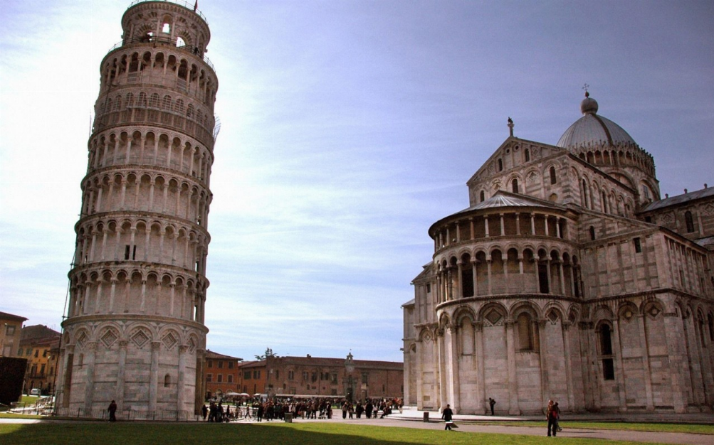 Italian Pisa Leaning Tower