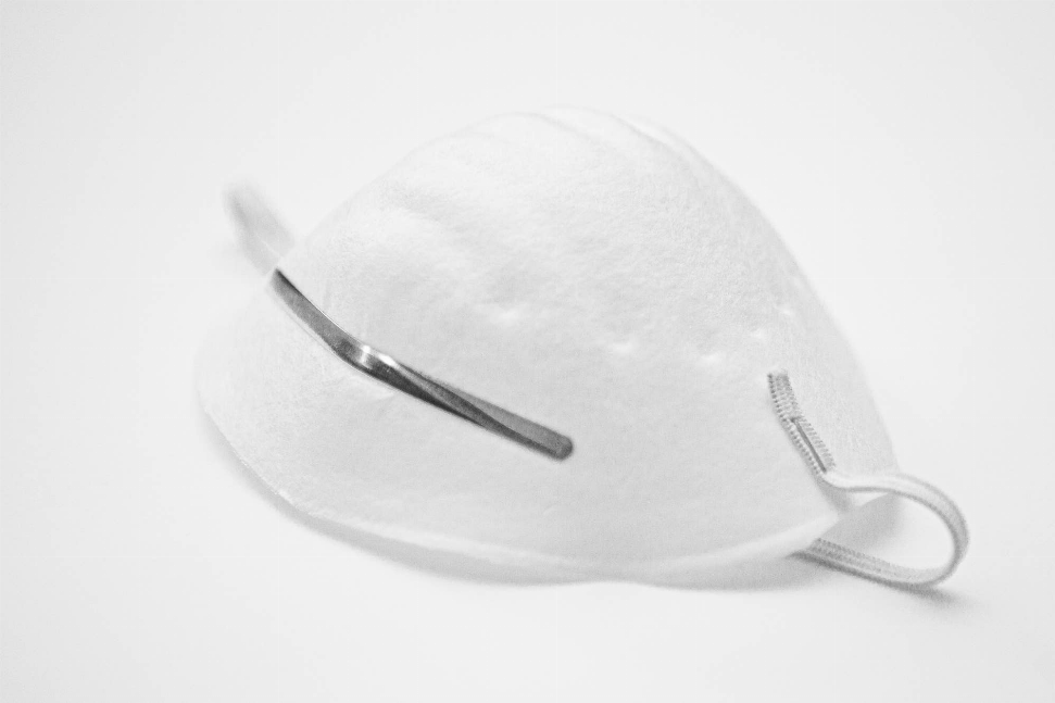 G & F 9118 Disposable Non-Toxic Dust and Filter Mask