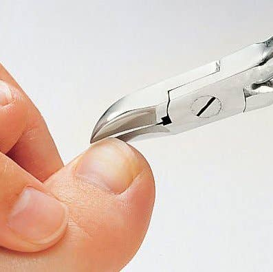Nail nipper toenail clippers