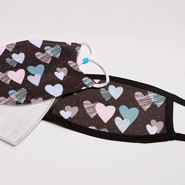 ADJUSTABLE Black Hearts Face Mask