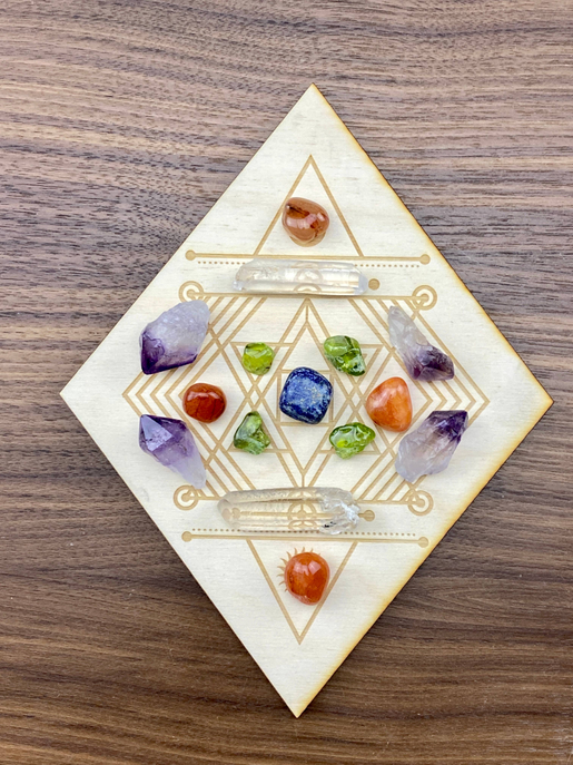 Diamond Geometric Crystal Grid