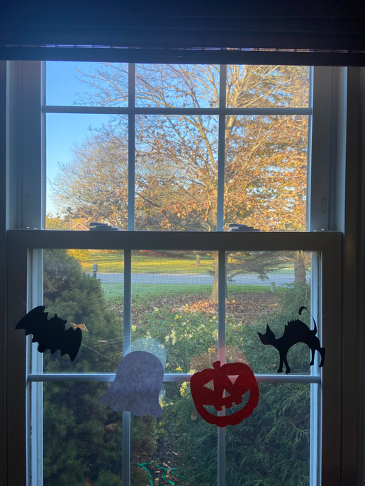 Small Single Color Creative Foam Cut-Outs - Squirrel