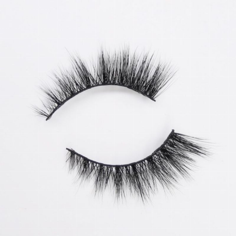 "Chloe" Mink Lashes