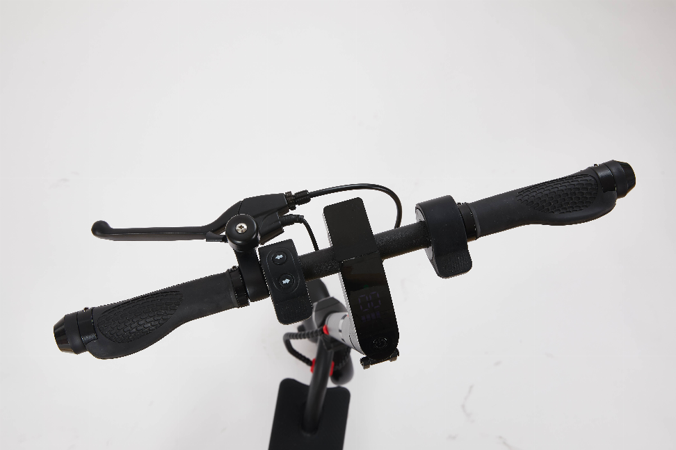 36V Freddo L2 E-Scooter 350W motor, shock absorbers, dual braking system and App, turn signal light and brake lights