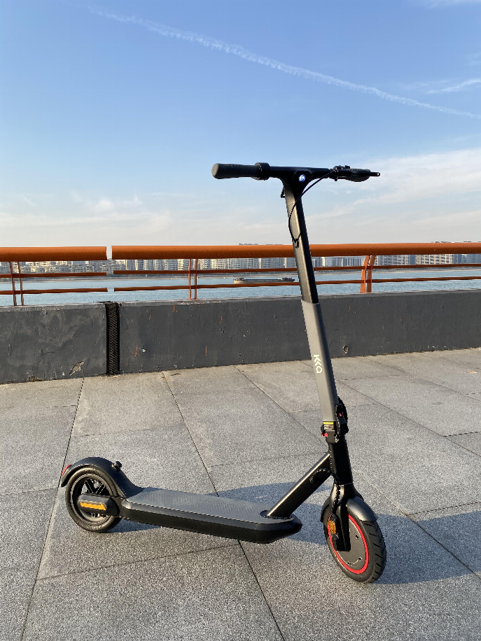 36V Freddo X1 E-Scooter. 350W motor, 16 mph, 8.5 inch tires, lightweight and foldable