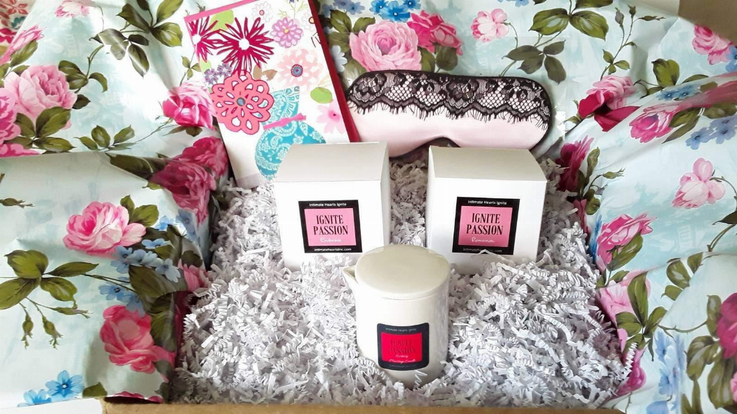 Anniversary Gift For Her, Luxurious Spa Massage Candle Gift Set