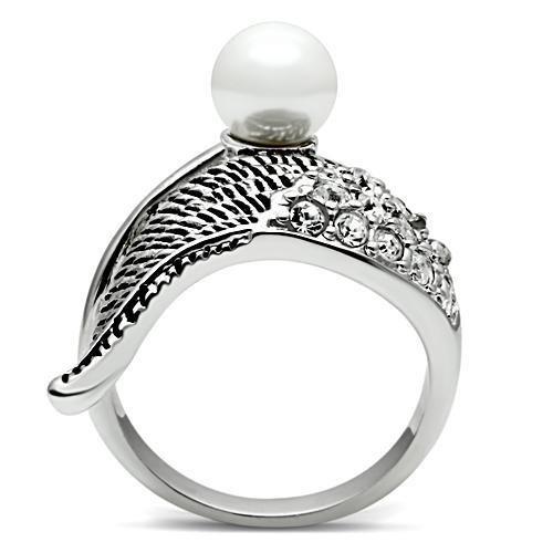 3W191 - Rhodium Brass Ring with Synthetic Pearl in White