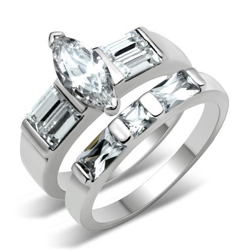 40911 - High-Polished 925 Sterling Silver Ring with AAA Grade CZ  in Clear