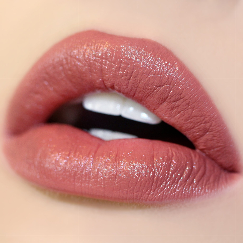 Le Creme Lipstick