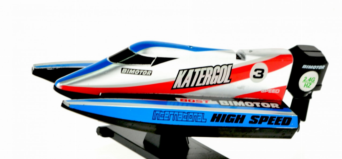 Micro 2.4 Ghz Formula 1 speed boat