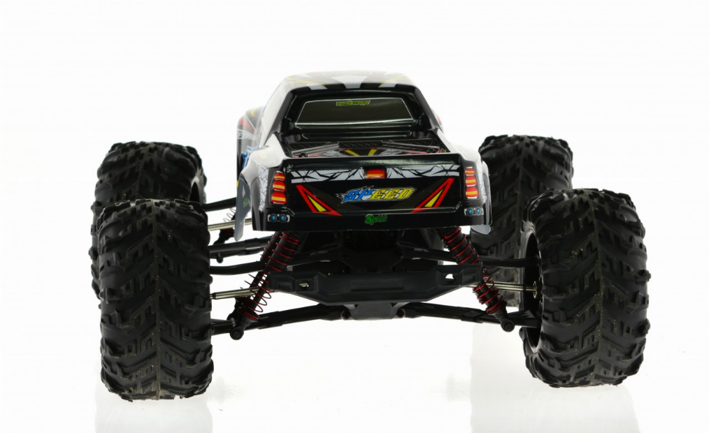 1:10 scale Dual motor 4WD truck with top speed of just over 30 MPH