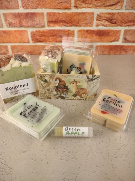 Woodland Friends mini pamper crate