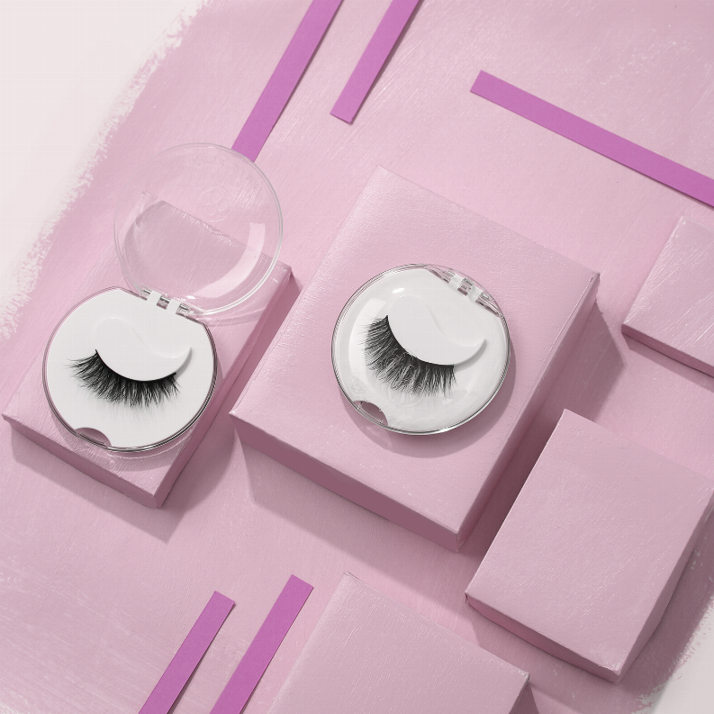 Flying Lashes