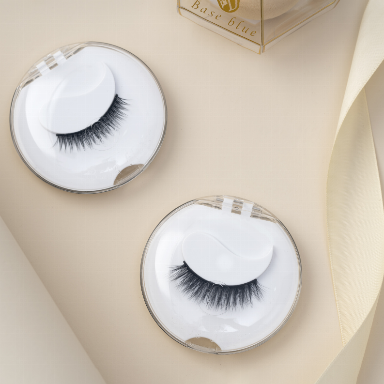 Flying Lashes
