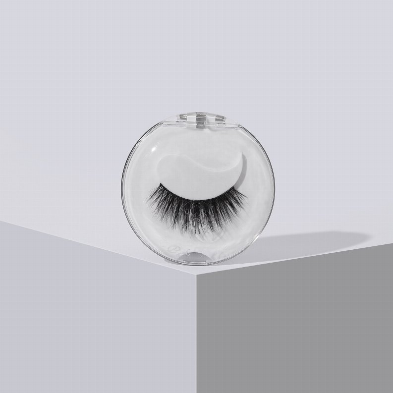 Flying Lashes